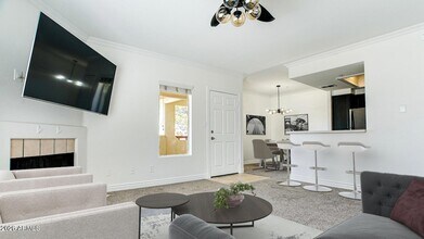 750 E Northern Ave in Phoenix, AZ - Foto de edificio - Building Photo