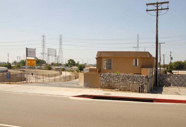 1900 Artesia Blvd in Torrance, CA - Building Photo - Building Photo