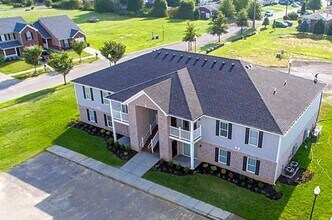 Moss Creek Apartments in Louisville, KY - Building Photo - Building Photo