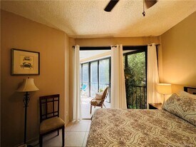 221 NE Plantation Rd in Stuart, FL - Building Photo