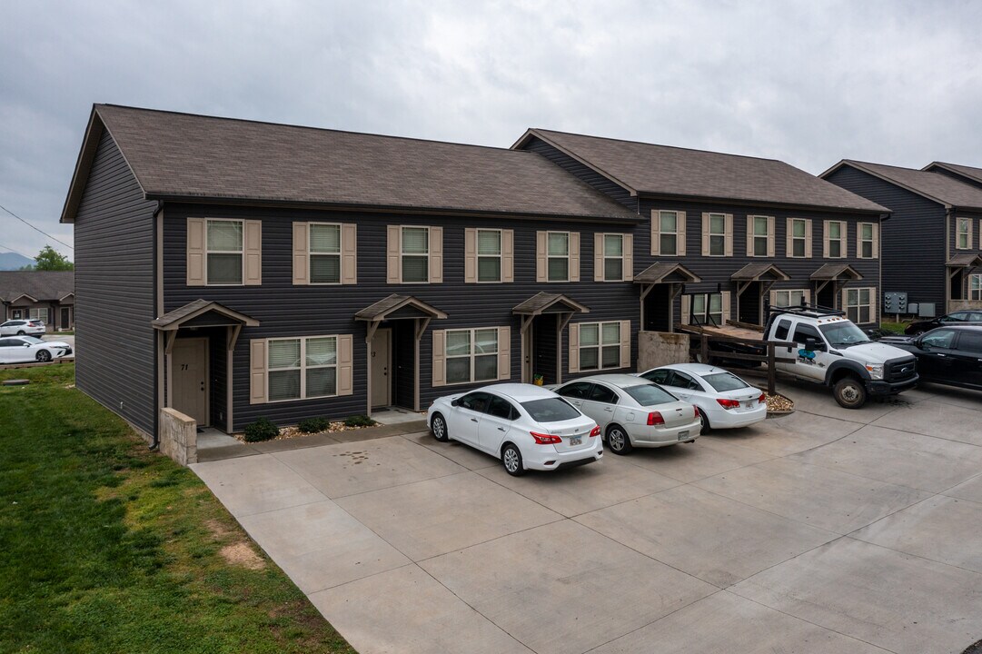 Ty's Place Apartments in Ringgold, GA - Building Photo