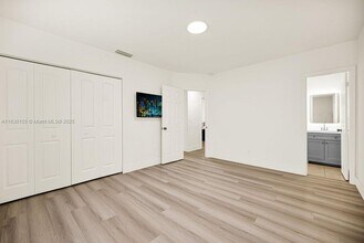 7710 NW 6th Ct in Pembroke Pines, FL - Building Photo - Building Photo