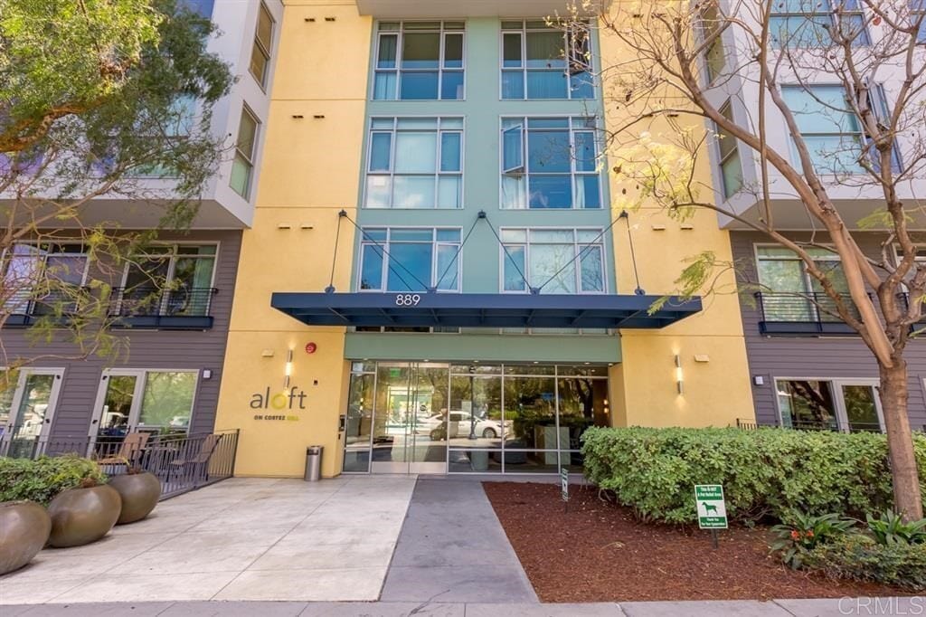 889 Date St, Unit 232 in San Diego, CA - Building Photo