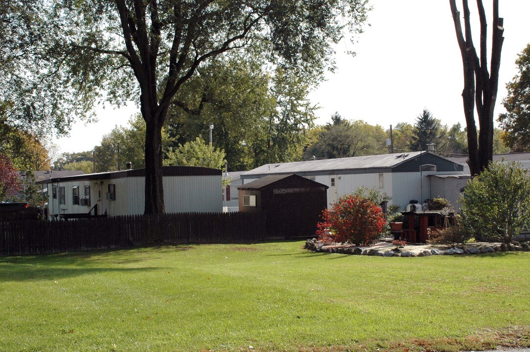 Gregory Courts in Honey Brook, PA - Building Photo