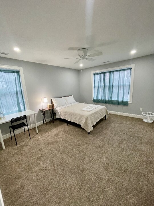158B Beacon St in Worcester, MA - Building Photo