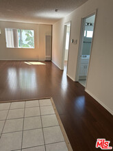 957 S St Andrews Pl in Los Angeles, CA - Foto de edificio - Building Photo
