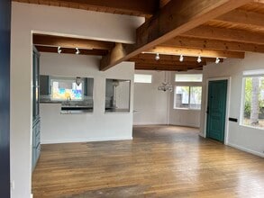1948 Valley Park Ave, Unit B in Hermosa Beach, CA - Foto de edificio - Building Photo