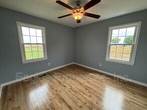 342 Leon Flowers Rd in Mount Olive, NC - Building Photo - Building Photo