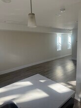 2242 W 18th Pl in Chicago, IL - Foto de edificio - Building Photo