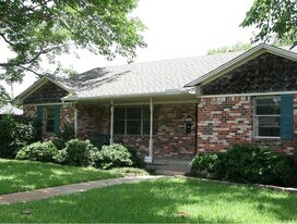 10529 Yorkford Dr in Dallas, TX - Building Photo