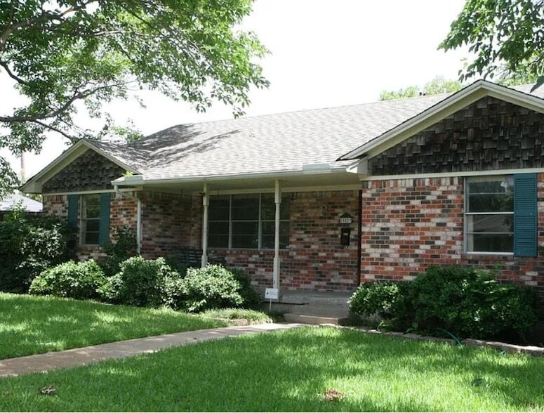 10529 Yorkford Dr in Dallas, TX - Building Photo