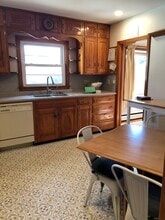 1779 Christian St in White River Junction, VT - Foto de edificio - Building Photo