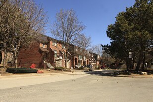 1-21 Darby Way in Markham, ON - Building Photo