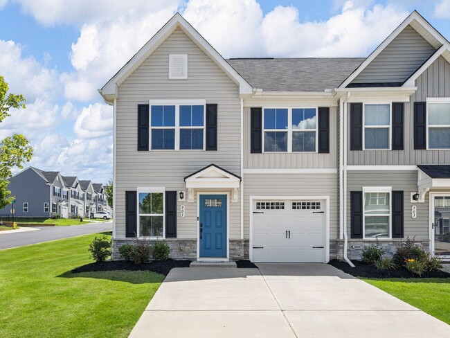 property at 901 Leyburn Ln