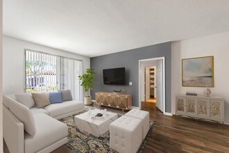 Grand Riviera Miramar in Miramar, FL - Building Photo - Building Photo