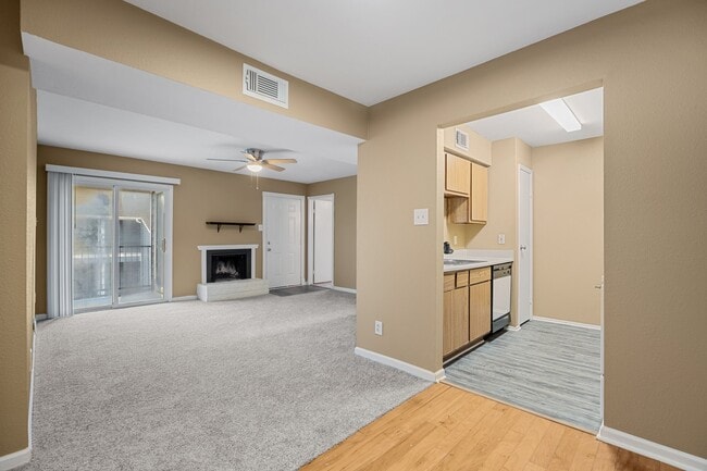 18515 Egret Bay Blvd in Houston, TX - Building Photo - Building Photo