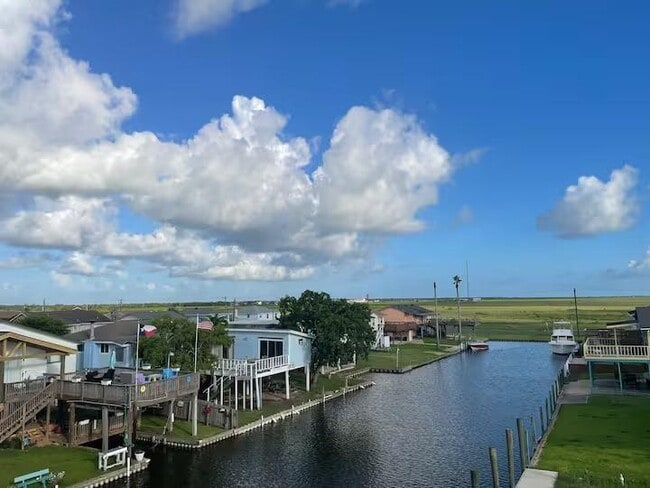 property at 126 Driftwood Rd