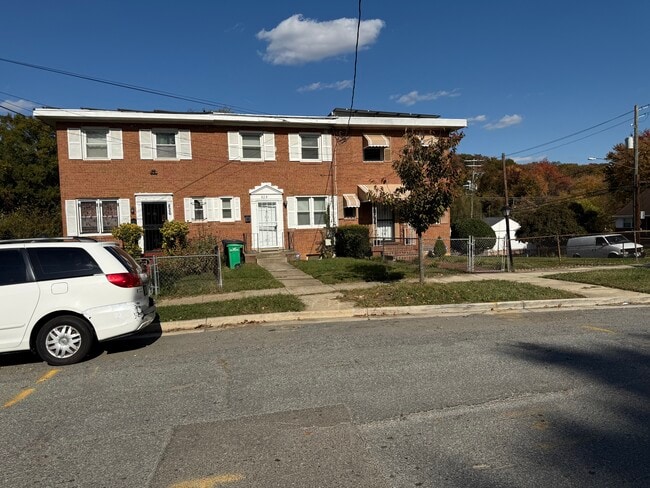 828 Maury Ave in Oxon Hill, MD - Building Photo - Building Photo