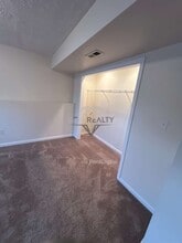 8911 Leeds Ct in Fredericksburg, VA - Foto de edificio - Building Photo