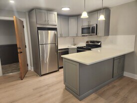 1212 N La Salle Dr, Unit 2 in Chicago, IL - Building Photo