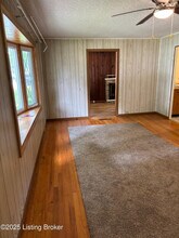516 Popp Ave in Sellersburg, IN - Building Photo - Building Photo