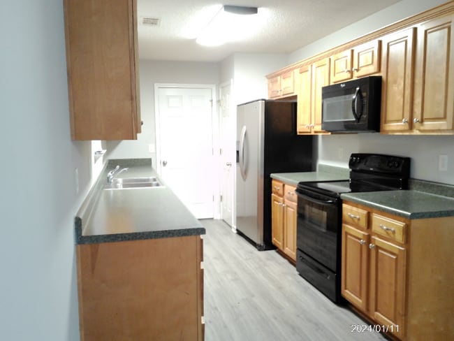 316 Laurie Ln in Warner Robins, GA - Building Photo - Building Photo