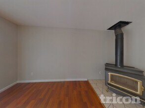 520 Eider Ln in Suisun City, CA - Building Photo - Building Photo