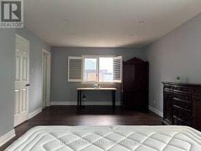19 Prince Edward Blvd in Markham, ON - Building Photo - Building Photo