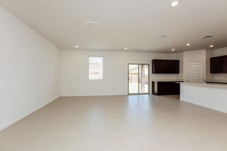 7062 W Indian Clover Way in Tucson, AZ - Building Photo - Building Photo