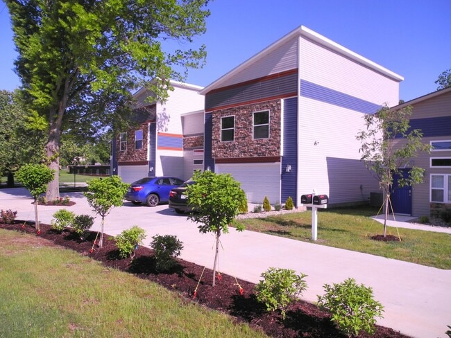 property at 700 E Walnut St