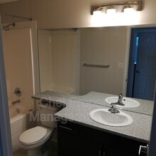 1179 Summerside Dr SW in Edmonton, AB - Building Photo - Building Photo