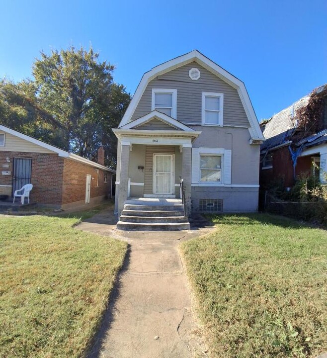 5866 Kennerly Ave in St. Louis, MO - Building Photo