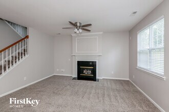 8929 Holland Park Ln in Charlotte, NC - Building Photo - Building Photo