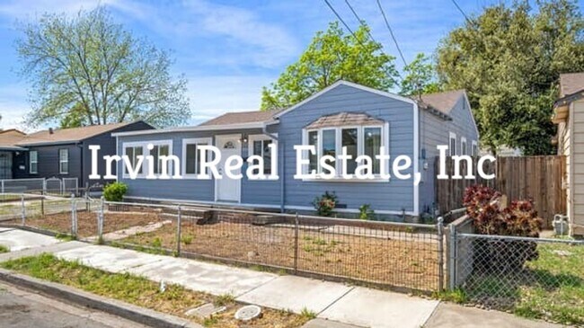 1932 Deodar Ave in Antioch, CA - Building Photo - Building Photo