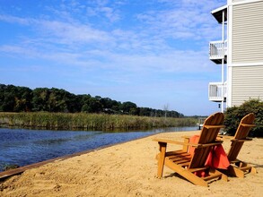 Hidden Cove in Norton Shores, MI - Foto de edificio - Building Photo