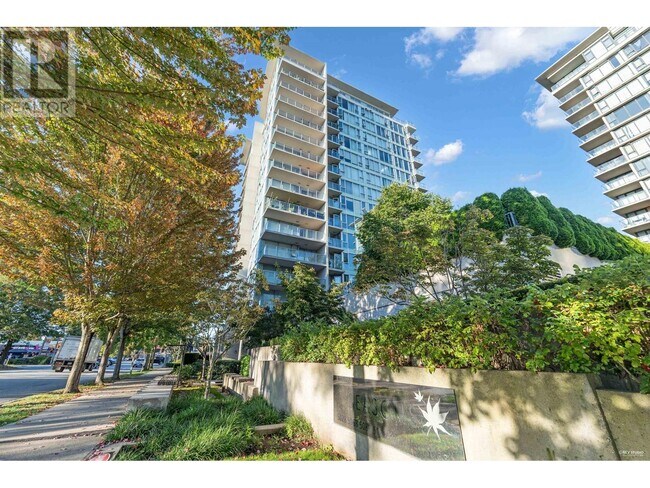 5068-5068 Kwantlen St in Richmond, BC - Building Photo - Building Photo
