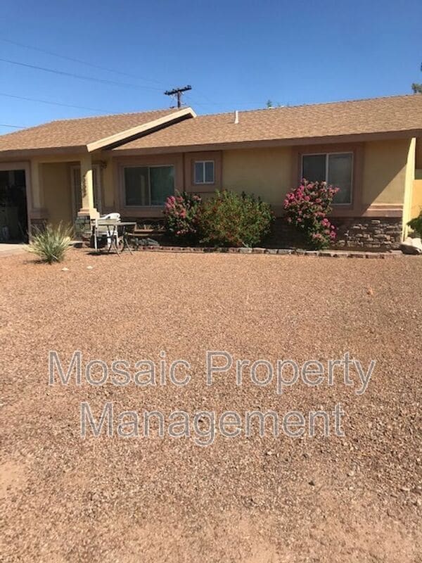 property at 382 W 17th Ave