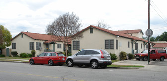 2147 3rd St in La Verne, CA - Building Photo