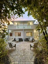 8036 Harding Ave in Miami Beach, FL - Building Photo