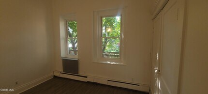 9 St Joseph's Terrace in Albany, NY - Building Photo - Building Photo