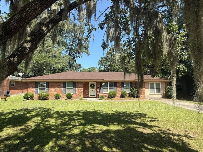 property at 606 Highland Dr