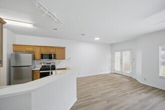 2808 Kestrel Dr in Austin, TX - Building Photo - Building Photo