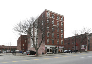 572-574 Essex in Lawrence, MA - Building Photo - Building Photo