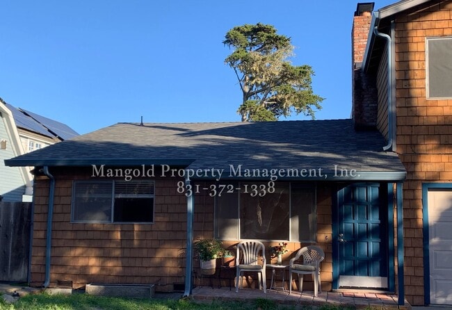 405 Locust St in Pacific Grove, CA - Building Photo - Building Photo