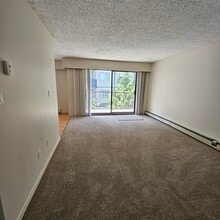 1909-1909 Salton Rd in Abbotsford, BC - Foto de edificio - Building Photo