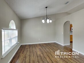 9297 Oak Grove St in Spring Hill, FL - Building Photo - Building Photo