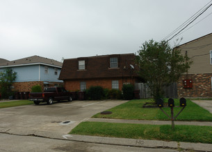 3620 Delaware Ave in Kenner, LA - Foto de edificio - Building Photo