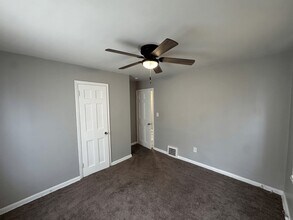 20907 Watson Rd in Maple Heights, OH - Building Photo - Building Photo