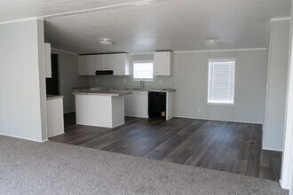 120 Parma Ct in Sanger, TX - Foto de edificio - Building Photo