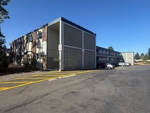 Alpha Phase Apartments in Burien, WA - Building Photo - Building Photo